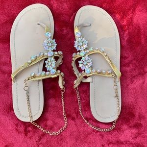 Beautiful Korean sandals with crystals. Size 8 USA